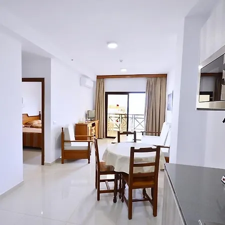 Apartamentos Don Jose Los Cristianos (Tenerife)